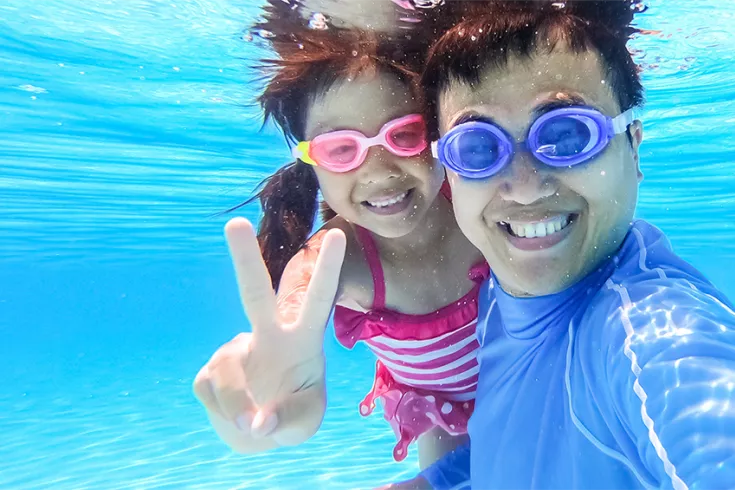 Underwater family photo