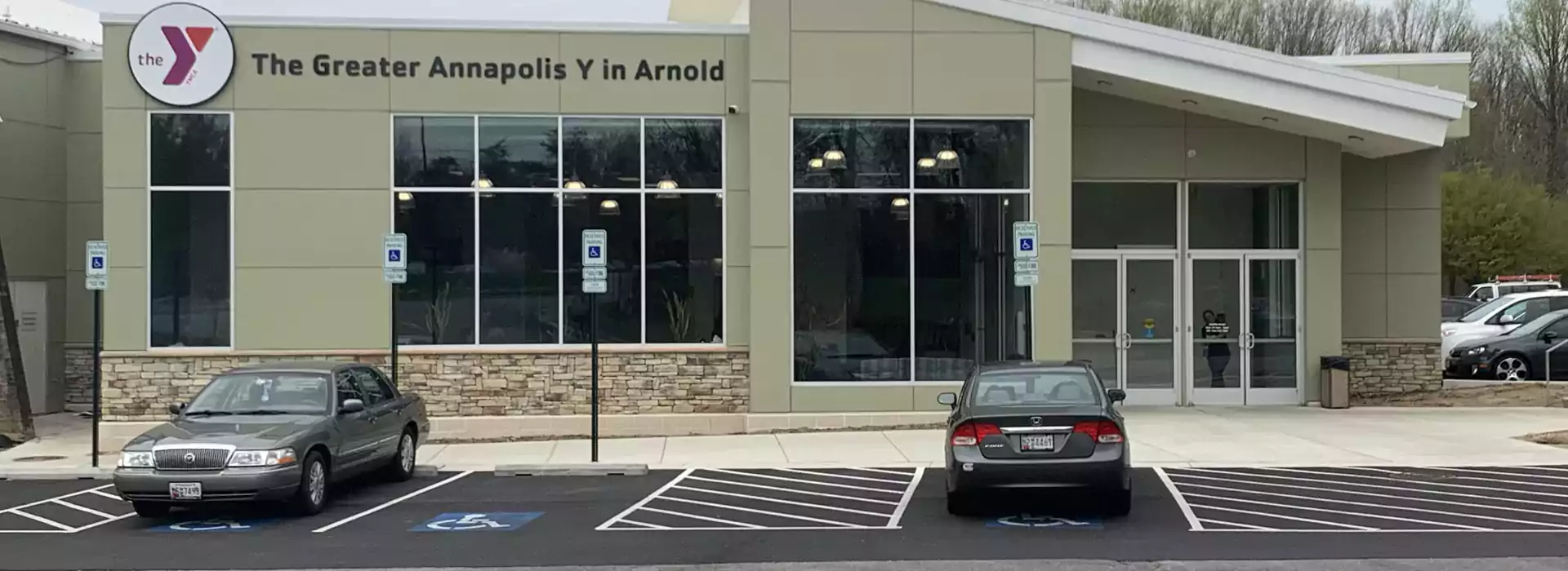 y in arnold exterior