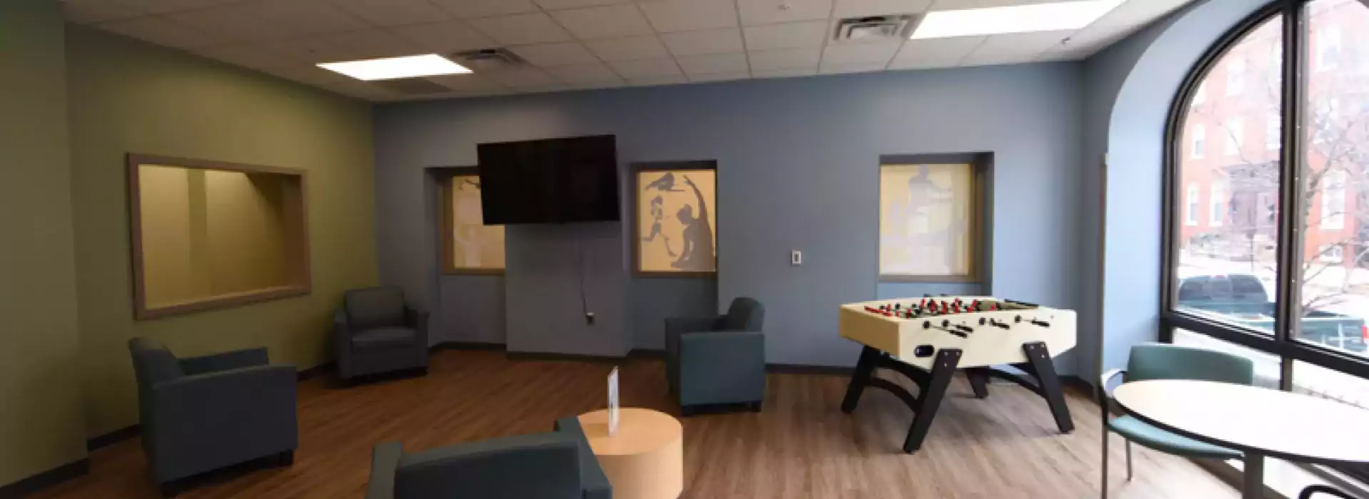 Druid Hill Y family room